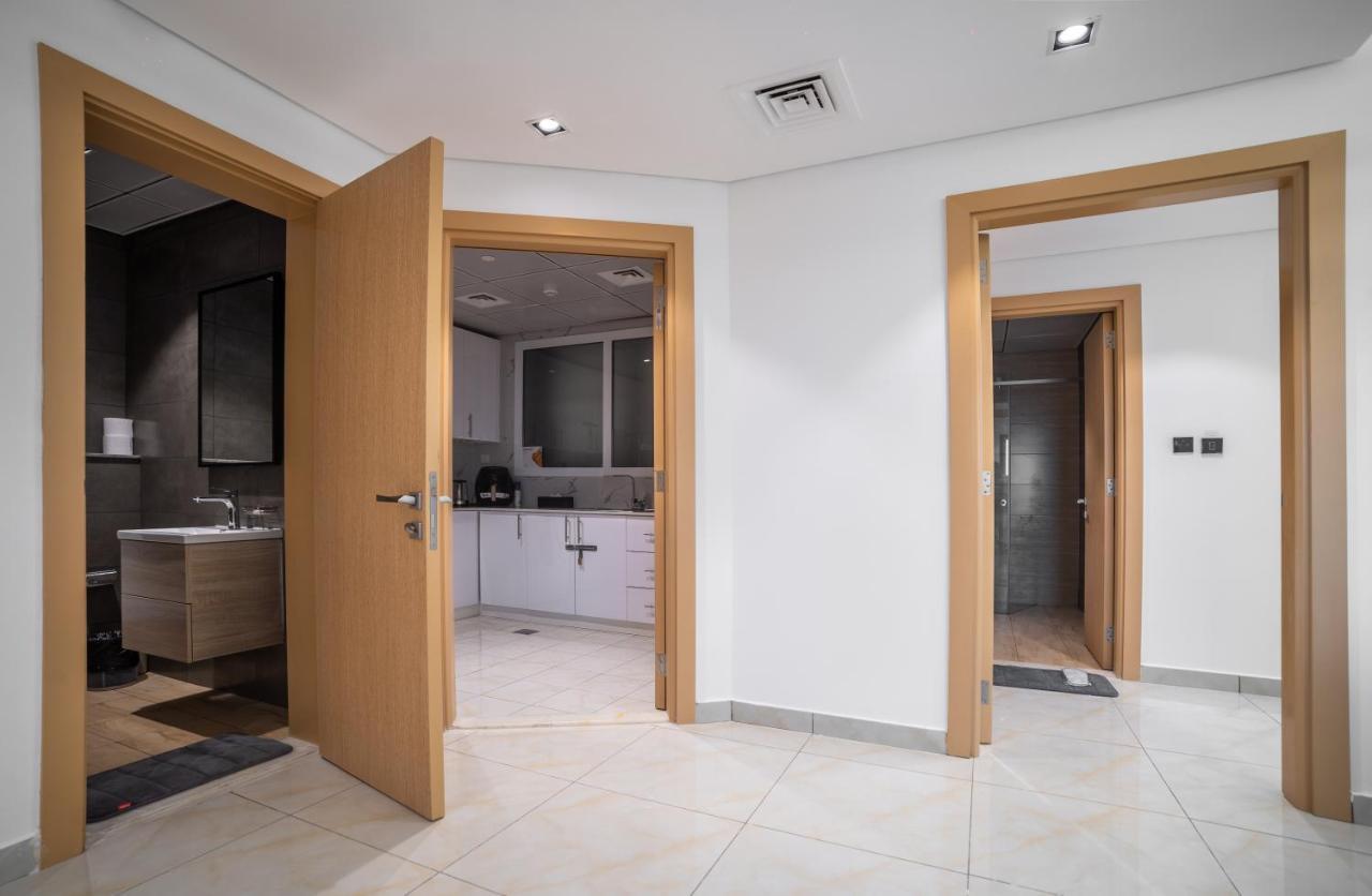Sky View Tower Apartments ดูไบ ภายนอก รูปภาพ
