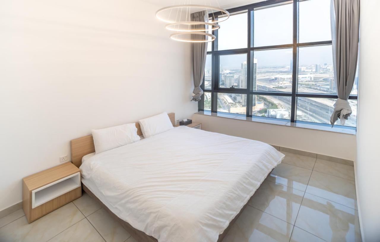 Sky View Tower Apartments ดูไบ ภายนอก รูปภาพ